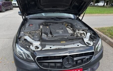 Mercedes-Benz E-Класс, 2016 год, 2 100 000 рублей, 32 фотография