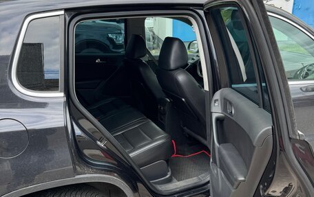Volkswagen Tiguan I, 2010 год, 1 000 000 рублей, 2 фотография