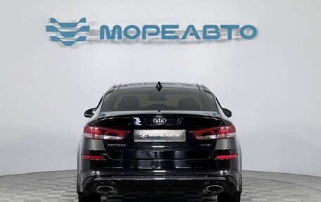 KIA Optima IV, 2018 год, 2 350 000 рублей, 6 фотография