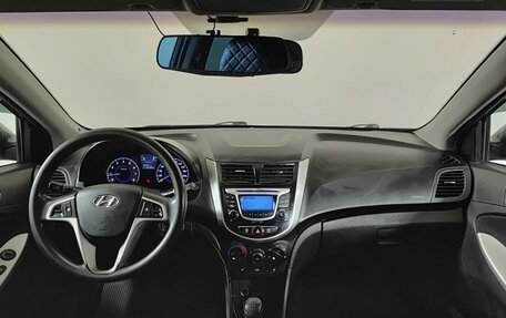 Hyundai Solaris II рестайлинг, 2014 год, 650 000 рублей, 14 фотография