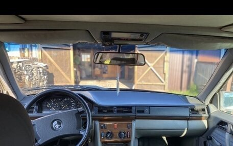 Mercedes-Benz W124, 1990 год, 220 000 рублей, 10 фотография