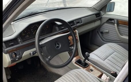 Mercedes-Benz W124, 1990 год, 220 000 рублей, 18 фотография