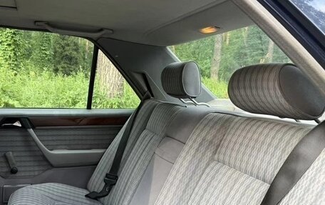 Mercedes-Benz W124, 1990 год, 220 000 рублей, 22 фотография