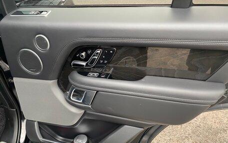 Land Rover Range Rover IV рестайлинг, 2019 год, 7 800 000 рублей, 24 фотография