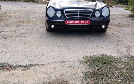 Mercedes-Benz E-Класс, 2001 год, 680 000 рублей, 3 фотография