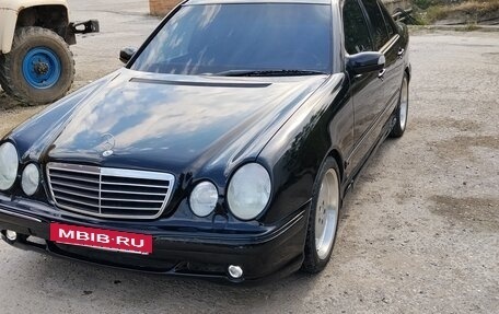 Mercedes-Benz E-Класс, 2001 год, 680 000 рублей, 4 фотография
