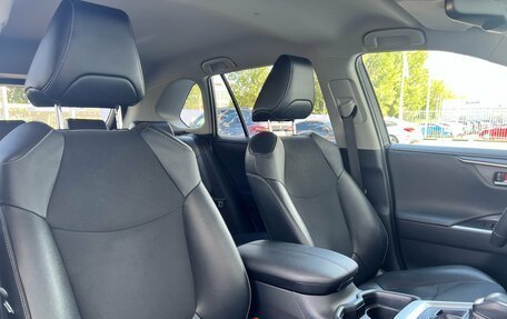 Toyota RAV4, 2020 год, 3 290 000 рублей, 12 фотография