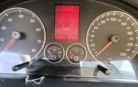 Volkswagen Touran III, 2008 год, 690 000 рублей, 6 фотография