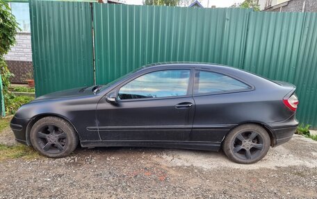 Mercedes-Benz C-Класс, 2005 год, 630 000 рублей, 3 фотография