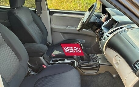 Mitsubishi Pajero Sport II рестайлинг, 2012 год, 1 300 000 рублей, 3 фотография
