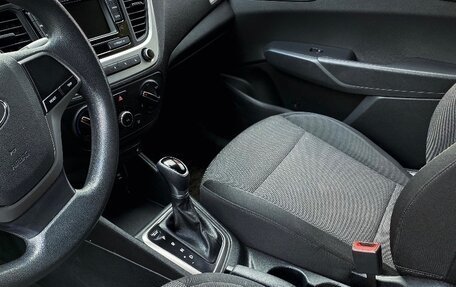 Hyundai Solaris II рестайлинг, 2017 год, 1 290 000 рублей, 8 фотография