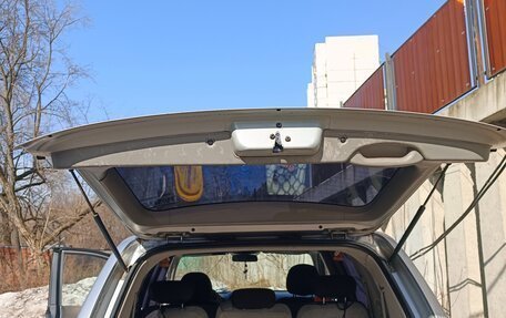 KIA Carnival III, 2007 год, 850 000 рублей, 2 фотография