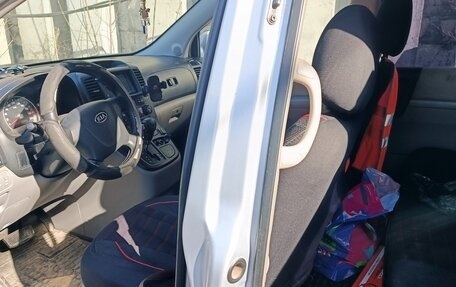 KIA Carnival III, 2007 год, 850 000 рублей, 7 фотография