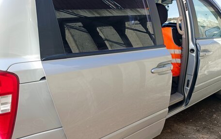 KIA Carnival III, 2007 год, 850 000 рублей, 30 фотография