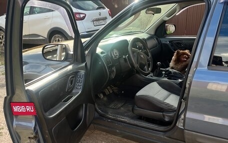 Ford Maverick, 2004 год, 530 000 рублей, 10 фотография