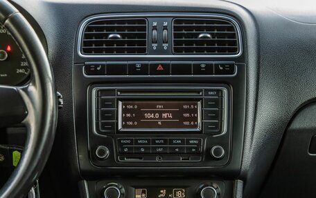 Volkswagen Polo VI (EU Market), 2013 год, 748 000 рублей, 18 фотография