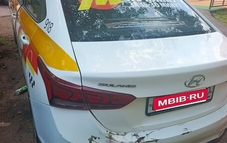Hyundai Solaris II рестайлинг, 2018 год, 600 000 рублей, 9 фотография