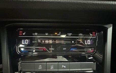 Volkswagen Touran III, 2022 год, 1 565 000 рублей, 11 фотография