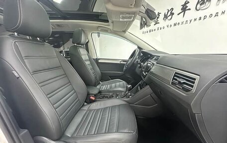Volkswagen Touran III, 2022 год, 1 565 000 рублей, 17 фотография
