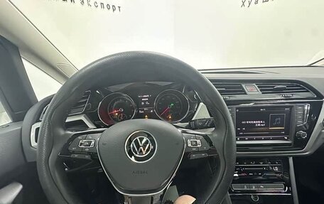 Volkswagen Touran III, 2022 год, 1 565 000 рублей, 9 фотография