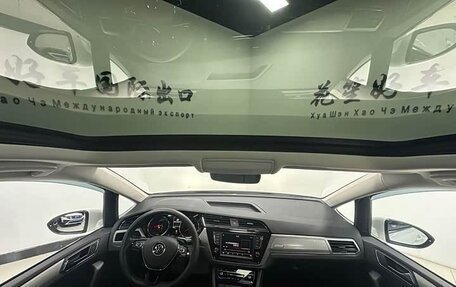 Volkswagen Touran III, 2022 год, 1 565 000 рублей, 7 фотография