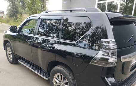 Toyota Land Cruiser Prado 150 рестайлинг 2, 2017 год, 4 350 000 рублей, 2 фотография