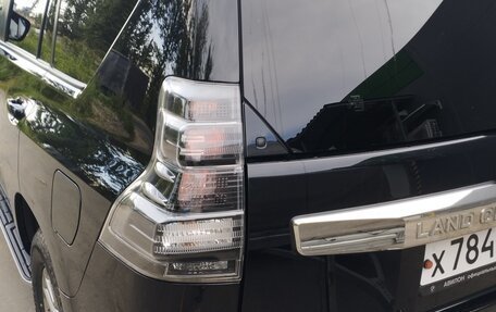 Toyota Land Cruiser Prado 150 рестайлинг 2, 2017 год, 4 350 000 рублей, 16 фотография