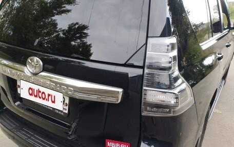 Toyota Land Cruiser Prado 150 рестайлинг 2, 2017 год, 4 350 000 рублей, 13 фотография