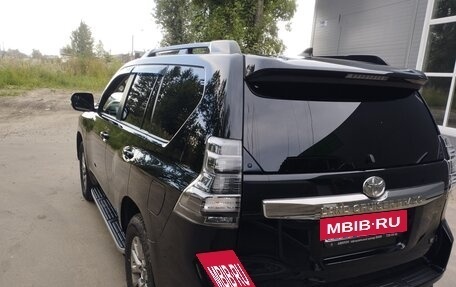Toyota Land Cruiser Prado 150 рестайлинг 2, 2017 год, 4 350 000 рублей, 7 фотография