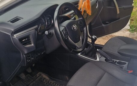 Toyota Corolla, 2014 год, 1 300 000 рублей, 6 фотография