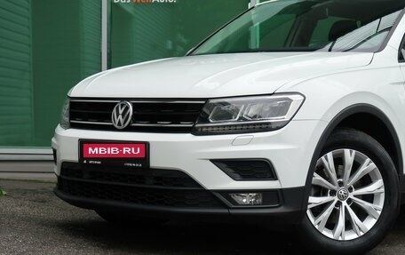 Volkswagen Tiguan II, 2019 год, 2 099 000 рублей, 2 фотография