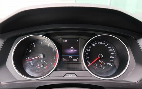 Volkswagen Tiguan II, 2019 год, 2 099 000 рублей, 15 фотография