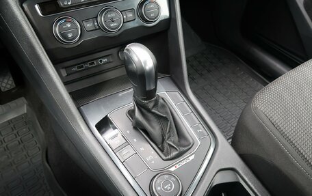 Volkswagen Tiguan II, 2019 год, 2 099 000 рублей, 21 фотография