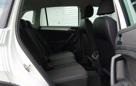 Volkswagen Tiguan II, 2019 год, 2 099 000 рублей, 29 фотография