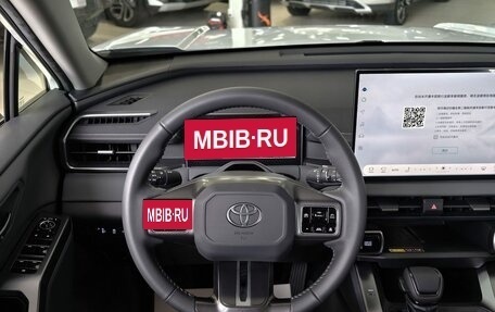 Toyota RAV4, 2026 год, 4 150 000 рублей, 9 фотография