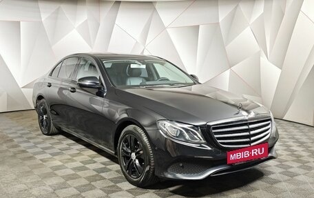 Mercedes-Benz E-Класс, 2018 год, 2 055 000 рублей, 3 фотография