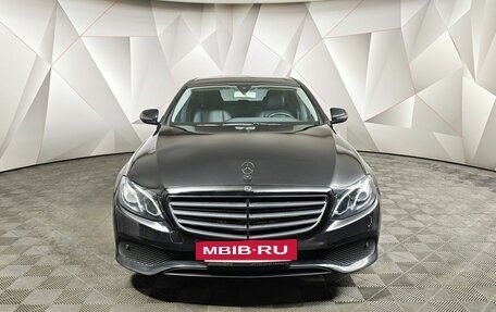 Mercedes-Benz E-Класс, 2018 год, 2 055 000 рублей, 7 фотография