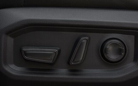Toyota Sequoia, 2023 год, 9 350 000 рублей, 13 фотография