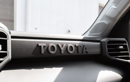 Toyota Sequoia, 2023 год, 9 350 000 рублей, 29 фотография