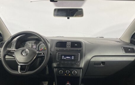 Volkswagen Polo VI (EU Market), 2017 год, 1 050 000 рублей, 18 фотография