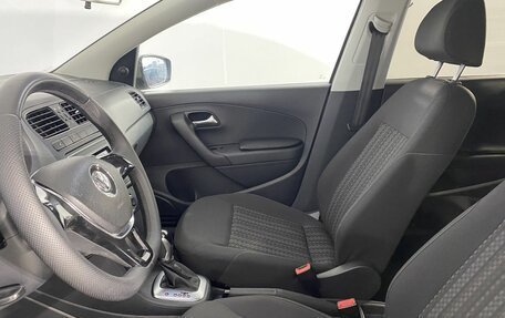Volkswagen Polo VI (EU Market), 2017 год, 1 050 000 рублей, 22 фотография