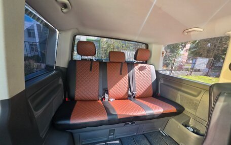 Volkswagen Multivan T5, 2011 год, 1 600 000 рублей, 8 фотография