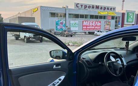 Hyundai Solaris II рестайлинг, 2012 год, 600 000 рублей, 5 фотография
