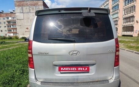 Hyundai Grand Starex Grand Starex I рестайлинг 2, 2010 год, 1 300 000 рублей, 2 фотография