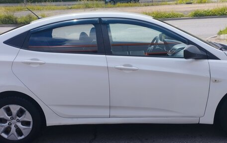 Hyundai Solaris II рестайлинг, 2015 год, 545 000 рублей, 4 фотография