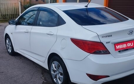 Hyundai Solaris II рестайлинг, 2015 год, 545 000 рублей, 7 фотография