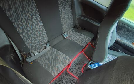 Mitsubishi Mirage VI рестайлинг, 1998 год, 200 000 рублей, 9 фотография