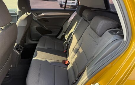 Volkswagen Golf VII, 2018 год, 1 999 999 рублей, 9 фотография