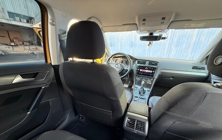 Volkswagen Golf VII, 2018 год, 1 999 999 рублей, 18 фотография