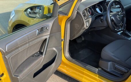 Volkswagen Golf VII, 2018 год, 1 999 999 рублей, 16 фотография
